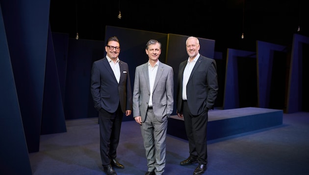 Die stellvertretenden Vorstandsvorsitzenden Manfred Miglar (l.) und Thomas Nussbaumer (r.) mit ...