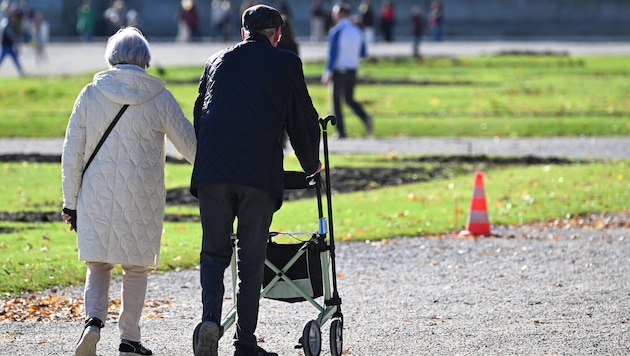 Im Schnitt erhalten Männer um 41 Prozent mehr Pension (Symbolbild).