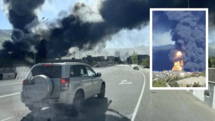 Bewohner wurden evakuiert und vorübergehend in einer Schule untergebracht.