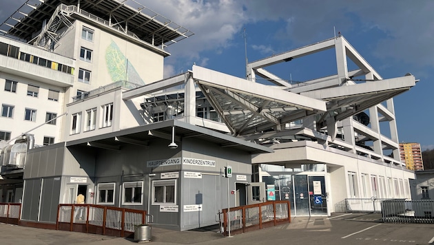 Der Zehnjährige wurde in die Grazer Kinderchirurgie gebracht.