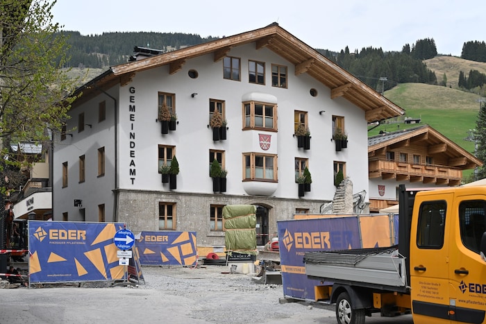 Die Baustelle im Ortszentrum wird bis Juni andauern.