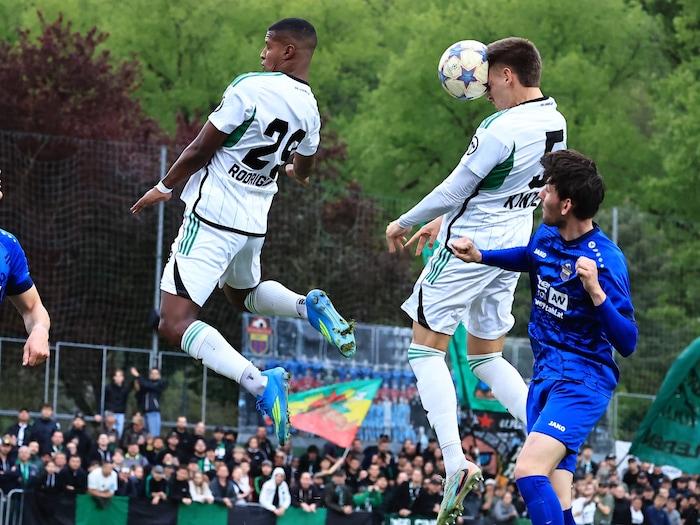 Phil Kunze erzielte per Kopf das erlösende 1:0 für Wacker.