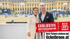 Vor großer Kulisse: Initiatorin und Co-Veranstalterin Sonja Klima und Klaus Panholzer (CEO ...