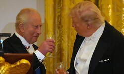 Der britische König Charles und US-Präsident Donald Trump prosteten sich am Dienstag beim Dinner ...