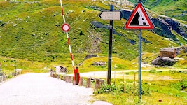 Mittels hohem Wasserdruck wurden im Tessiner Gotthardmassiv Mini-Erdbeben ausgelöst. An der ...