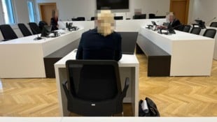 Die ehemalige Direktorin einer privaten Wiener Seniorenresidenz steht vor Gericht.