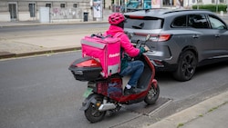 Foodora zieht ab Oktober alle E-Mopeds aus dem Verkehr.
