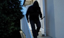 Der 65-jährige Einbrecher war in Salzburg und Tirol unterwegs. (Symbolbild)