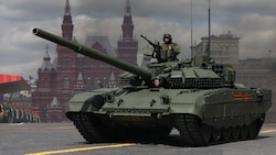 Vergangenes Jahr rollten Panzer über den Roten Platz in Moskau, heuer sind sie nicht dabei.