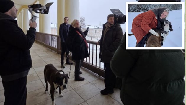 Kneissl beim Dreh mit Wowan und Lexus. Gezeichnet werden soll das Bild einer verbannten ...