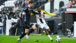 SCRA-Abwehrchef Benedikt Zechs (l.) Vertrag in Altach verlängerte sich bis Sommer 2027, am ...