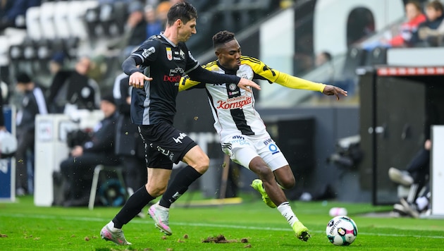 SCRA-Abwehrchef Benedikt Zechs (l.) Vertrag in Altach verlängerte sich bis Sommer 2027, am ...