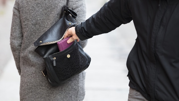 Wo die Gelegenheit günstig war, langte das Duo zu.