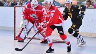 Poggersdorf mit KAC-Verteidiger Tobias Sablattnig war im Vorjahr nicht zu bremsen