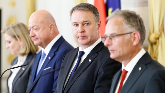 In der Koalition rumort es gewaltig.