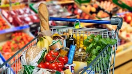 Großpackungen und verschiedenste Aktionen verleiten immer wieder dazu, doch mehr einzukaufen, ...