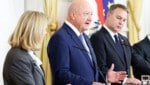Christian Stocker muss die Koalition im Streit zusammenhalten – und schafft das momentan nicht ...