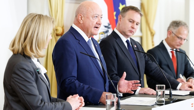 Die Bundesregierung hat sich am Montag auf einen groben Finanzplan für die kommenden zwei Jahre ...