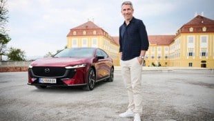 Ein mann und sein Elektroauto: ServusTV-Sportchef Christian Nehiba ist bereit, um sieben Stars ...