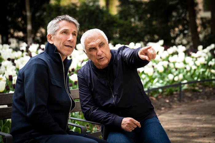 Fußballlegende Hans Krankl zeigt dem Sportchef, wo es lang geht