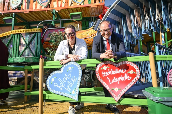 Grünen-Stadträtin Eva Schobesberger mit SPÖ-Chef Martin Winkler