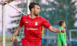 Traf in St. Johann zur Führung: Seekirchens Fabian Büchele