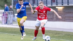 Hallein (rechts Mitterlechner) bezwang den SAK mit 3:2.