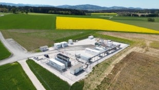 In Gampern steht bereits eine Demonstrationsanlage, die Sonnenstrom in Form von Wasserstoff für ...