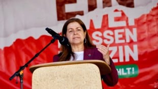 Doris Kampus bei ihrer Rede am 1. Mai am Grazer Hauptplatz.  