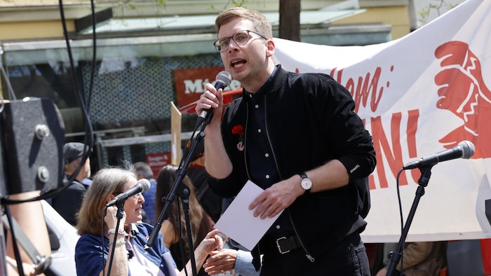 Stadtrat Robert Krotzer gab den rethorischen „Einheizer“.