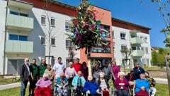 Der „Maibaum“ sorgte für viele strahlende Gesichter in Olbendorf.