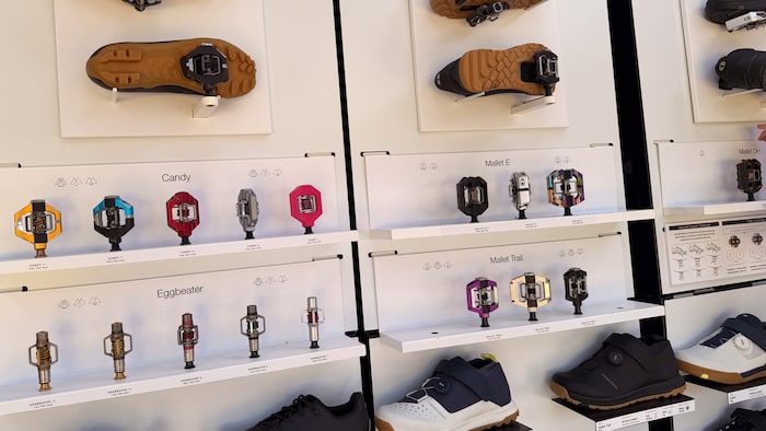 Der US-Fahrradkomponenten-Hersteller Crankbrothers zeigt sein Portfolio