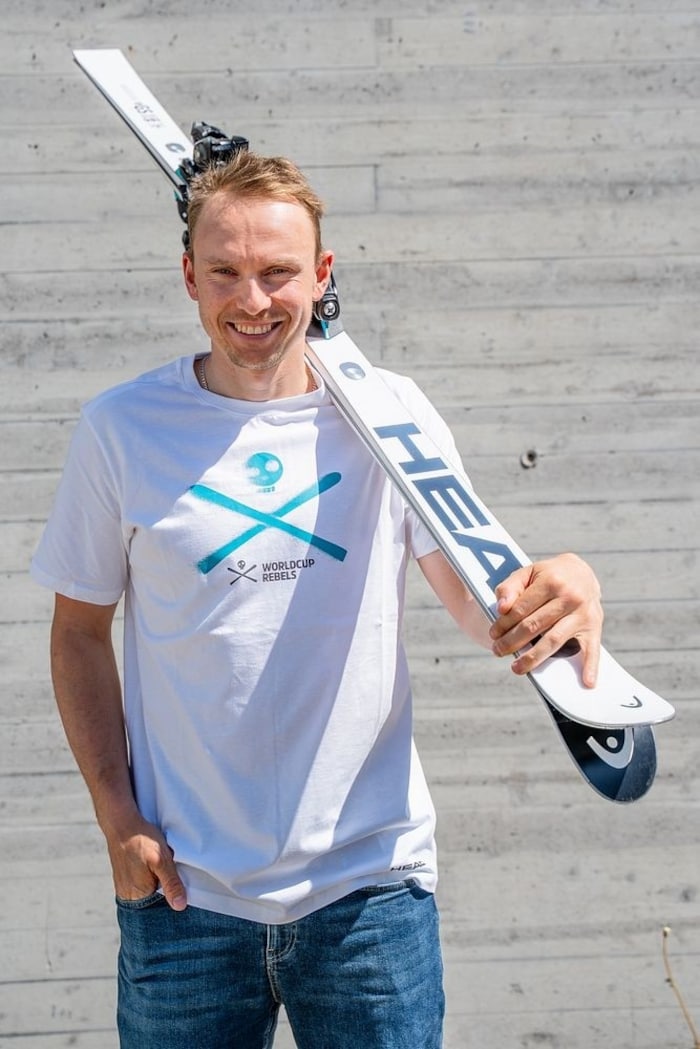 Henrik Kristoffersen mit seinem neuen HEAD-Ski.