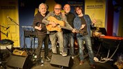 Ein Abend mit Opus-Mastermind Erich Pfleger (mit Gitarre) sowie Percussionist Kurt Gober, Autor ...