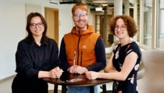 Edona Fasllija, Lukas Maar und Verena Schröppel von der TU Graz ist der Spaß an ihrer Arbeit ...
