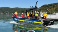 Die Einsatzboote der Wasserrettung sind nicht nur zum Retten, sondern auch zum Löschen geeignet.