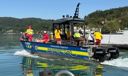 Die Einsatzboote der Wasserrettung sind nicht nur zum Retten, sondern auch zum Löschen geeignet.