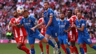 Die allzu oft für die Bayern undurchdringbare blaue Wand der Heidenheimer …
