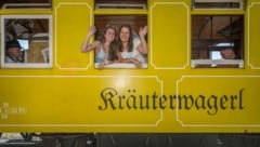 Strahlende Gesichter bei der Eröffnungsfahrt des Stainzer Flascherlzugs am Samstag.