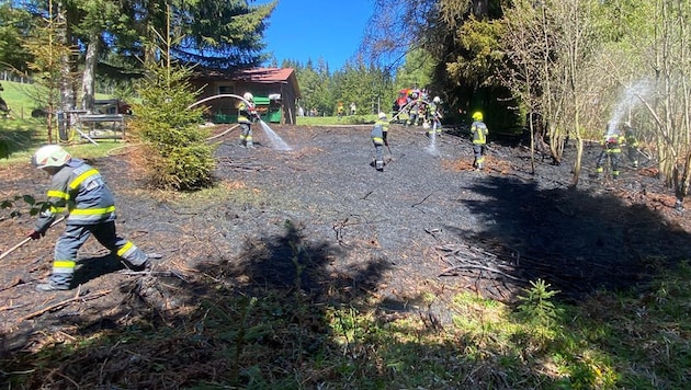 In einem Waldstück am Rosenkogel (Gemeinde Stainz) brach Samstagvormittag ein Brand aus.