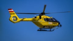 Der verletzte Bub wurde mit dem Notarzthubschrauber ins Krankenhaus St. Johann geflogen. 