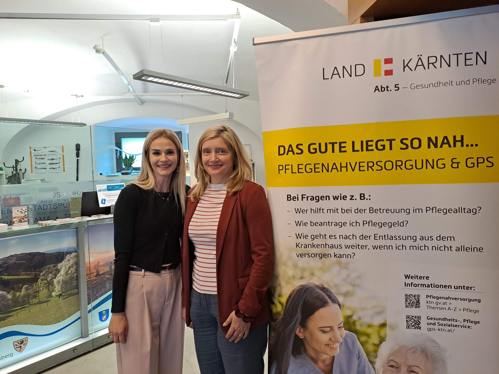 Julia Hipfl und Sigrid Baumgarnter von der Pflegenahversorgung organisieren die ...