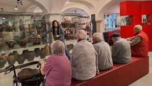 Sonja Bachhiesl bei einer Führung für an Demenz Erkrankte im Lavanthaus in Wolfsberg: An dem ...