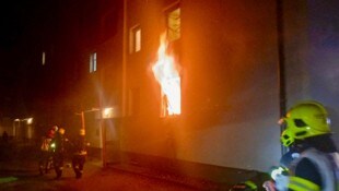 Die Flammen schlugen aus dem Fenster