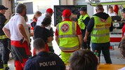 Ein Großaufgebot an Einsatzkräften suchte nach dem vermissten Autolenker.