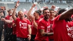 Ekstase beim FC Thun nach Gewinn des Meistertitels