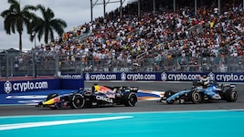 Max Verstappen (li.) zog sich den Ärger von Carlos Sainz zu.