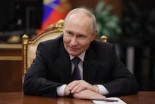 Wladimir Putin wird immer stärker bewacht – zudem isoliert sich der Kreml-Chef zusehends.
