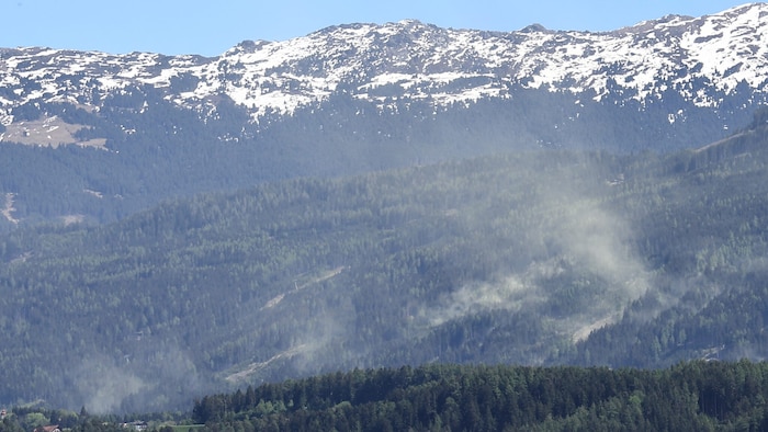 Over the weekend, the yellow clouds were clearly visible around Innsbruck.