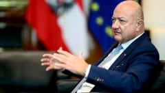 Bundeskanzler Christian Stocker spricht von einem „harten Urteil“.